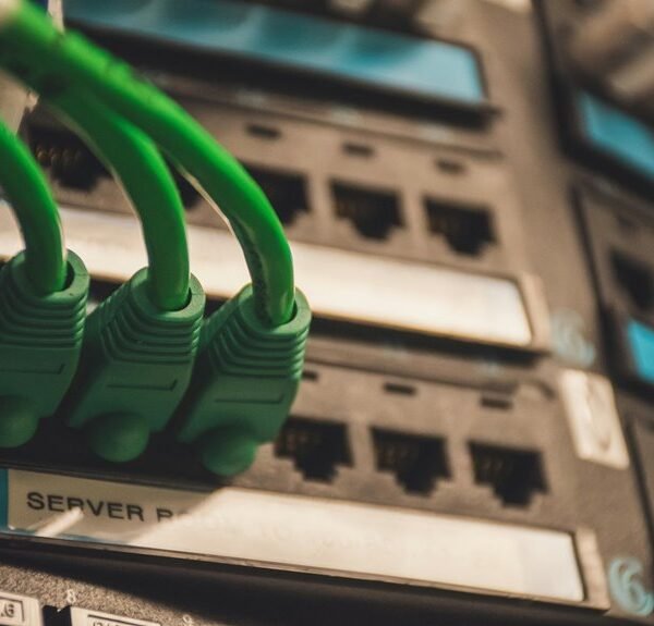 innovative web network hub